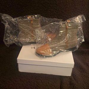 Plaid/peanut butter stylish ankle boots!  Very stylish!